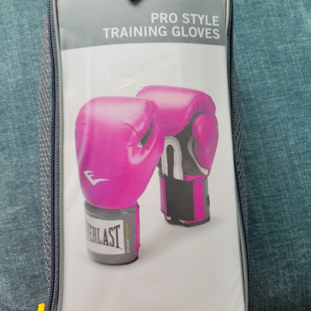 Pro Style Training Gloves pink 8  ounces